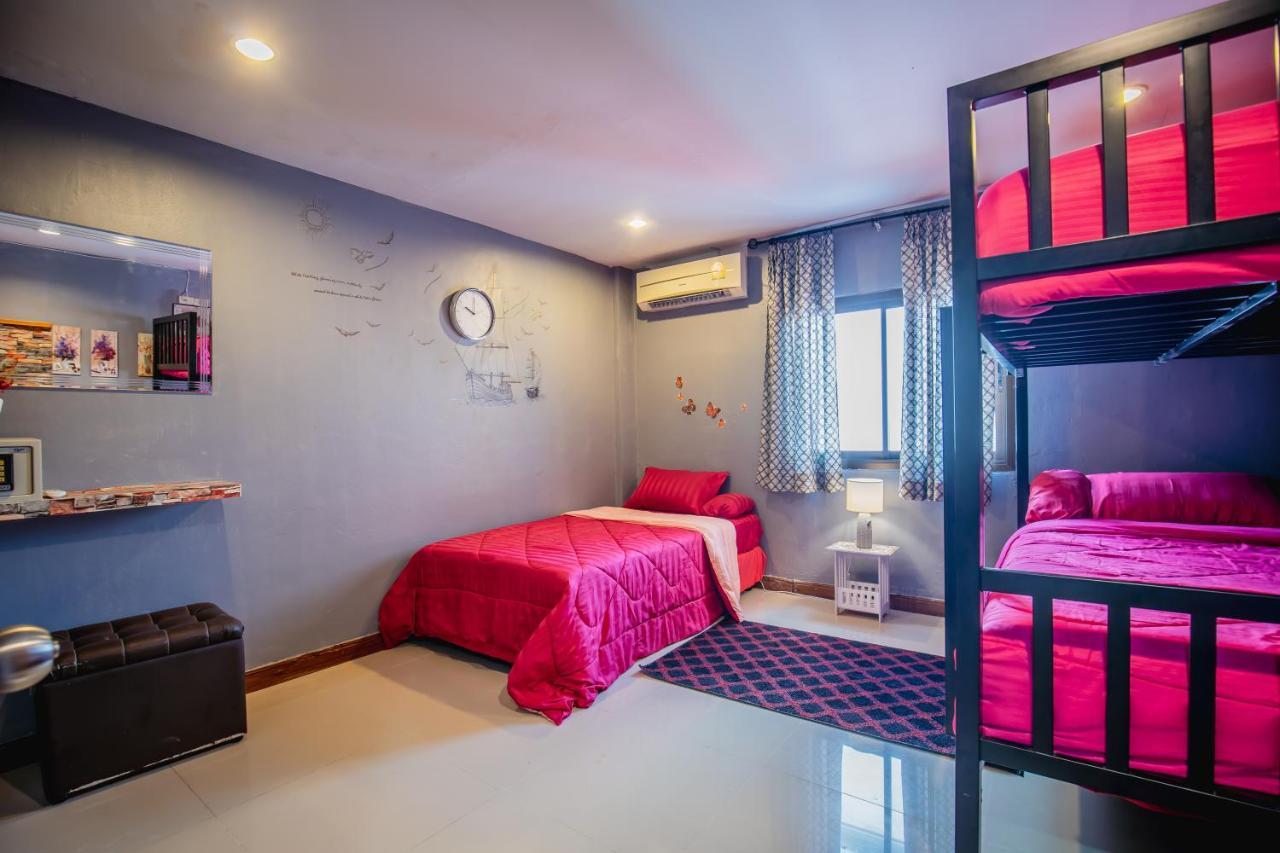 Menulis Coolly House Patong Bed & Breakfast エクステリア 写真