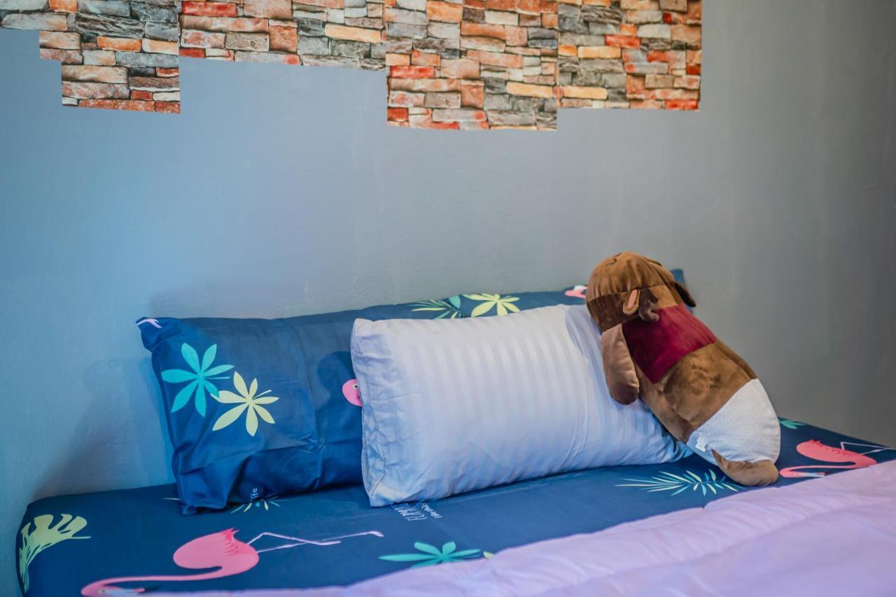 Menulis Coolly House Patong Bed & Breakfast エクステリア 写真