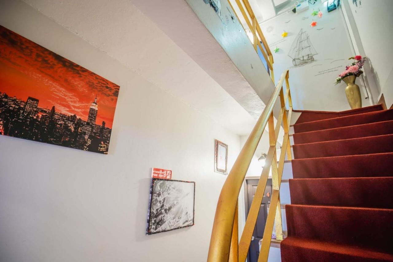 Menulis Coolly House Patong Bed & Breakfast エクステリア 写真