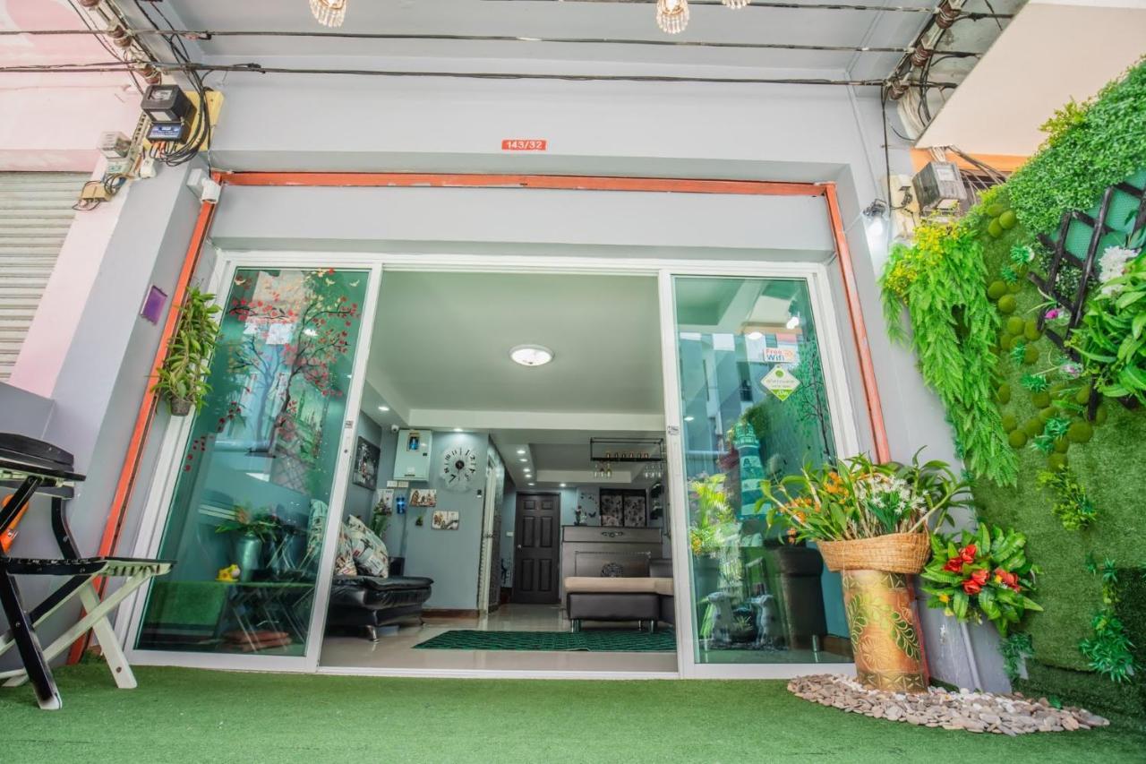 Menulis Coolly House Patong Bed & Breakfast エクステリア 写真