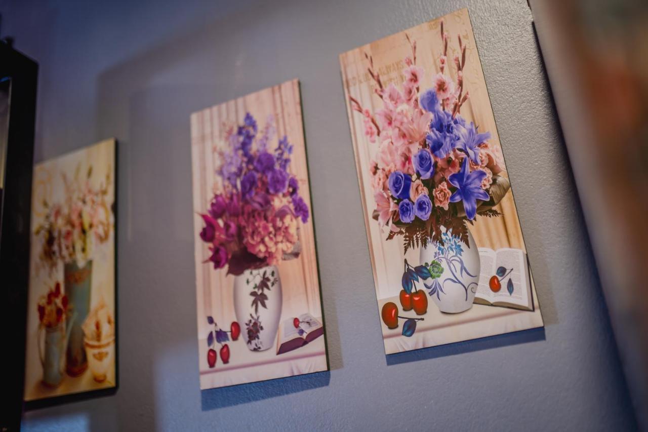 Menulis Coolly House Patong Bed & Breakfast エクステリア 写真